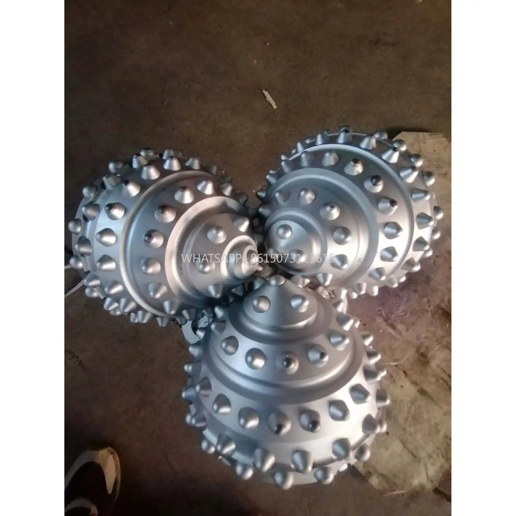 عالية الجودة تريكون مثقاب الخشب 12 1/4 ''قطع غيار معدات التعدين زر الأسنان البترول لقمة ثقب الأسطوانة مخروط مثقاب الخشب