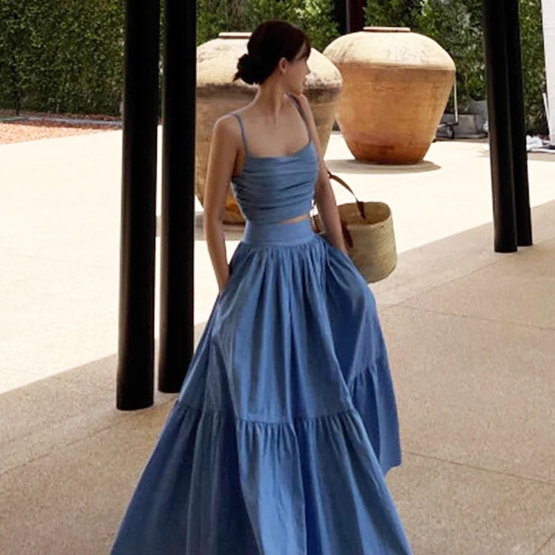 

Шикарный комплект в корейском стиле: короткий топ с V-образным вырезом и юбка с высокой талией, женский модный ансамбль из хлопка, летняя коллекция