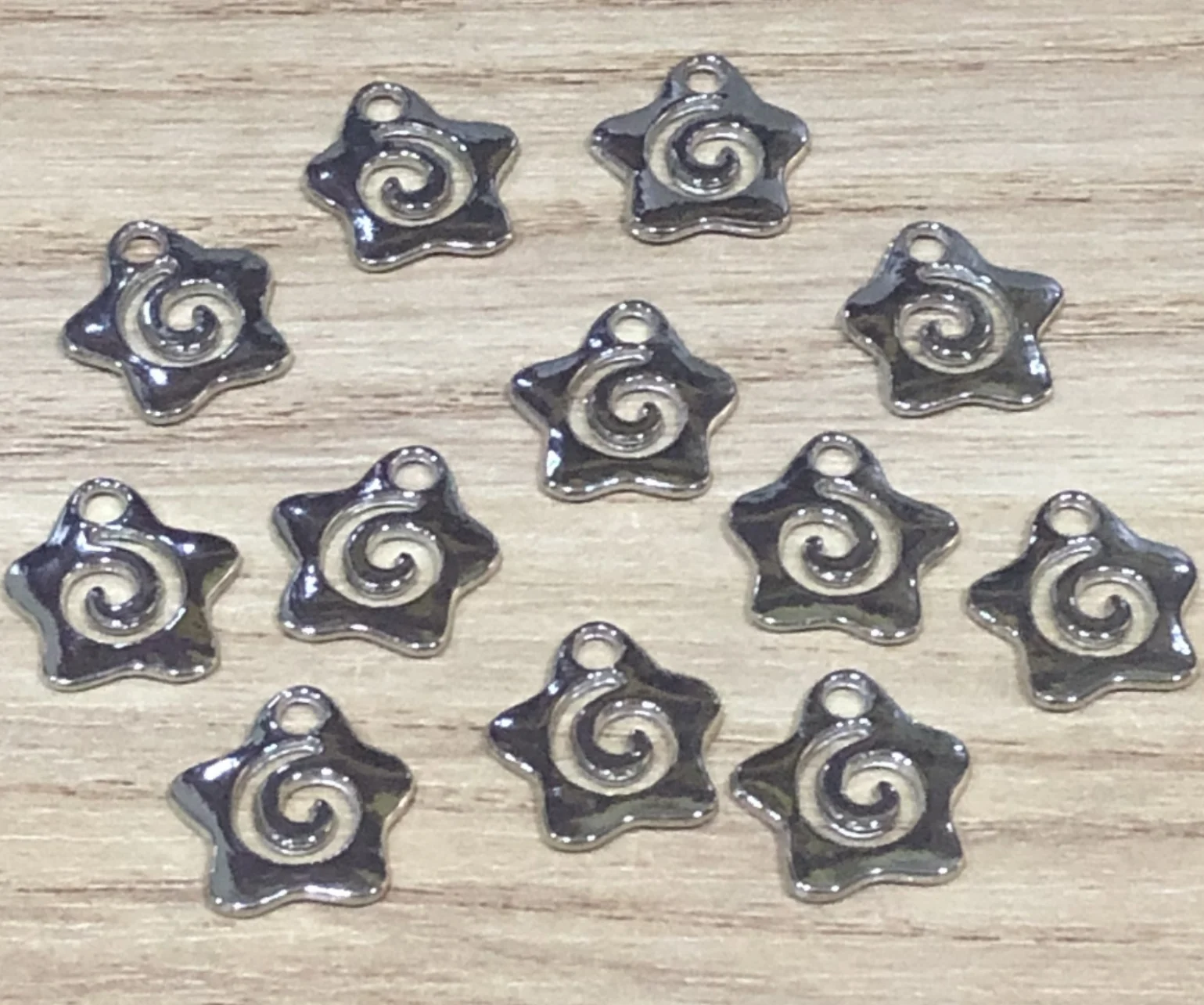 

50pcs 14*13mm, hole 2.2mm Alloy metal tibetan silver swirl pendant for jewelry findings HWEF1395