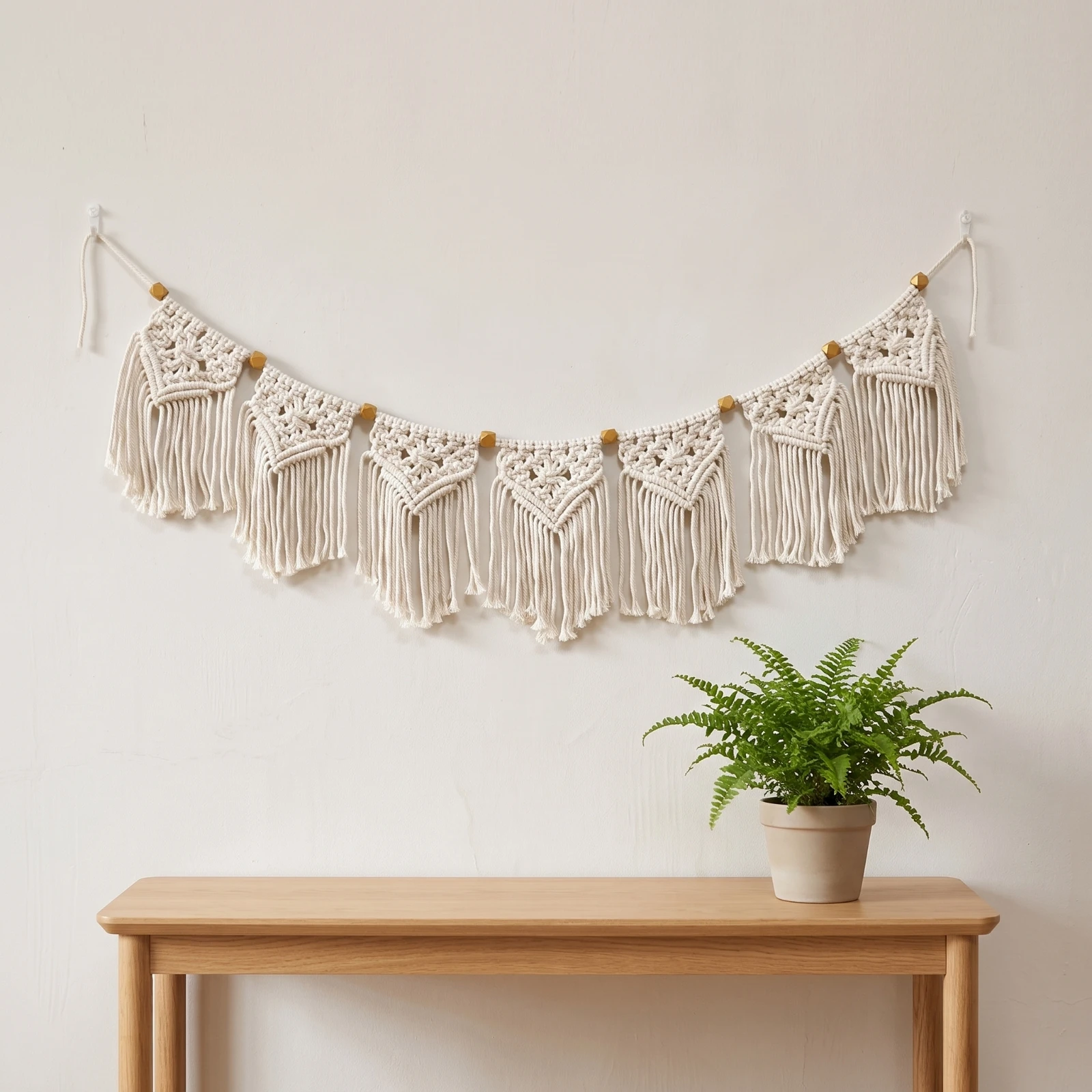 Macrame Wall Hanging - معلقة جدارية من الماكراميه مع خرز