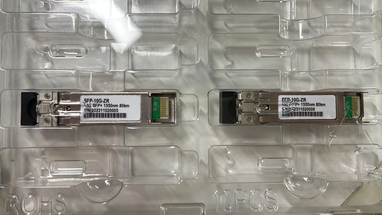 ZR 10G SFP+ 80 km 1550 nm SMF Singlemode-Doppelfaser-LC-optisches Modul DDM kompatibel mit Cisco Mellanox JUNIPER-Schalter