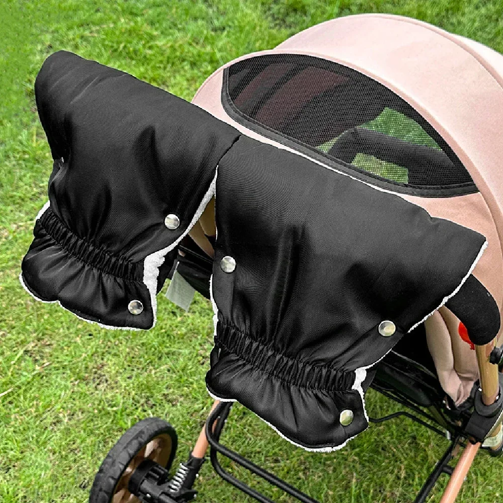

1Pair Universal Winter Warm Stroller Gloves Windproof Newborn Baby Push Chair Glove Baby Stroller Accessories Handlebar gloves