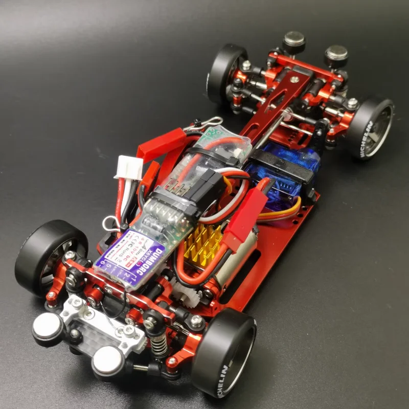 ミニ4wdリモコン付き電気自動車,1/24 rc,高速,車のおもちゃ