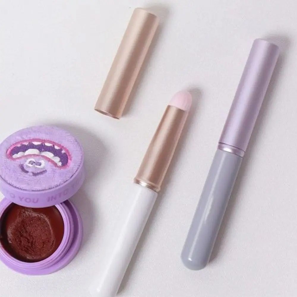 Pincel labial de cabeça redonda portátil mini pincel corretivo de fibra artificial branco e roxo pincel de brilho labial pincel de mistura de batom