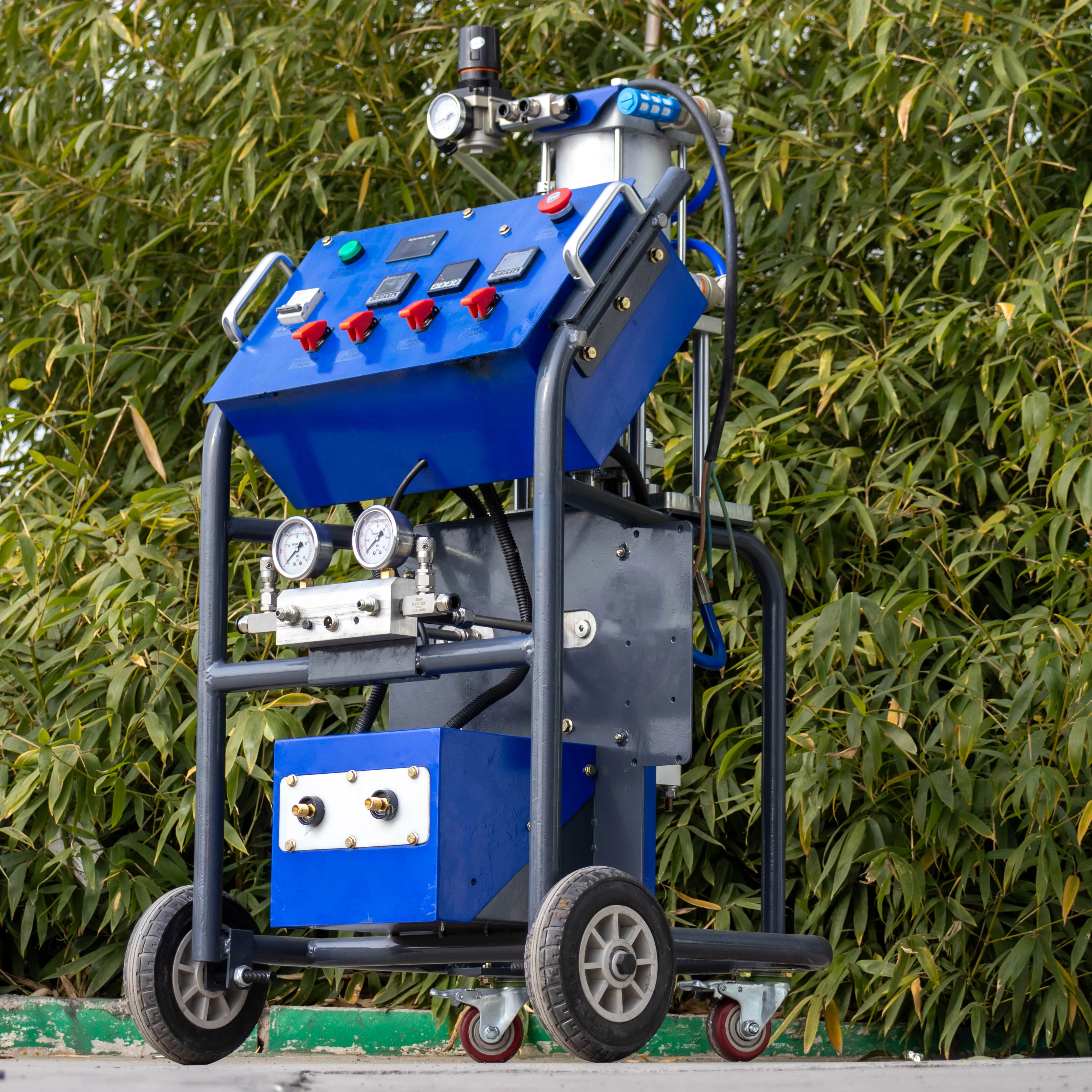 Spray Machine For Insulation High Pressure Small PU Foam Injection Machine Polyurea Spray Machine