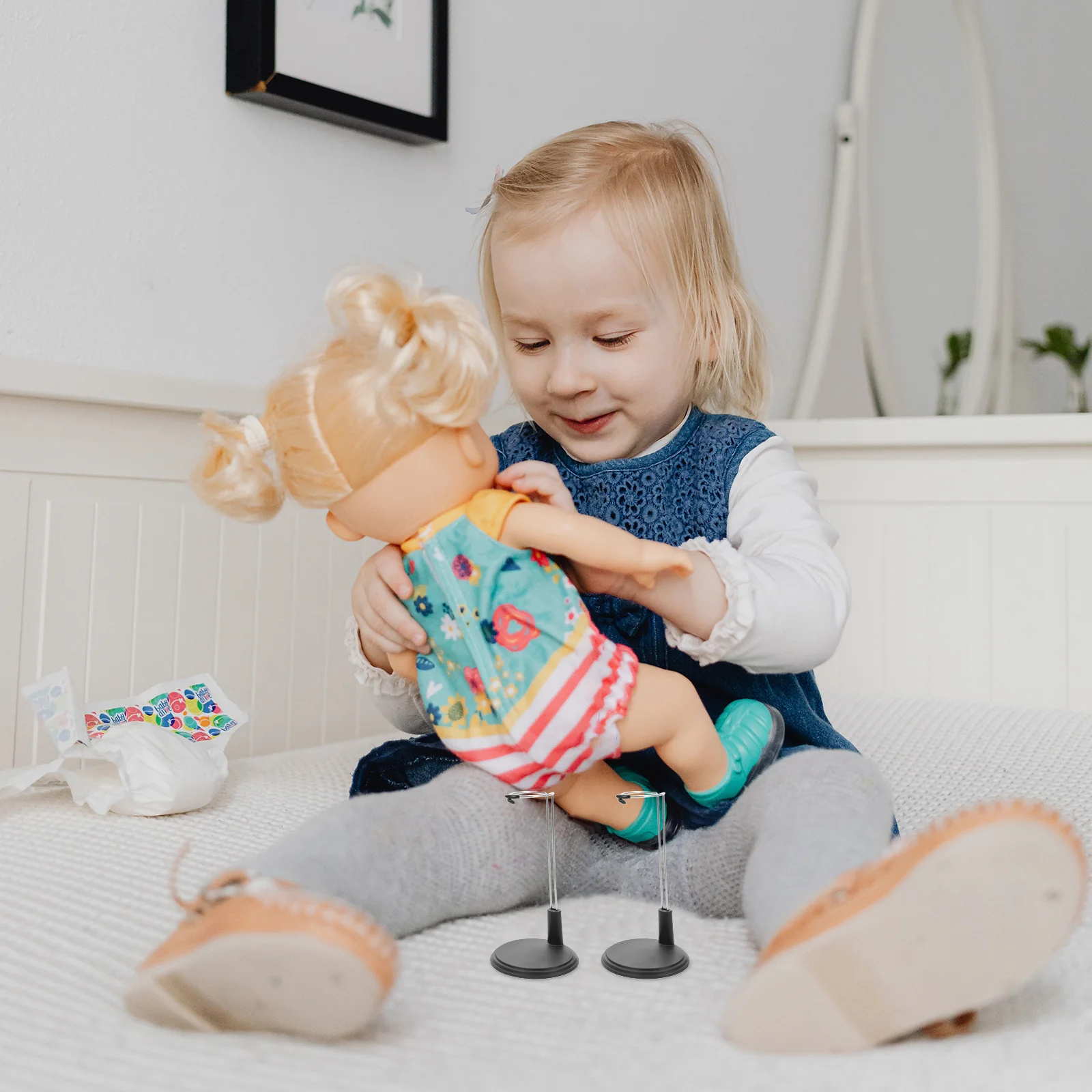 

4Pcs Action Figure Base Display Stand Portable Lightweight Bracket for Shelf Home and Shop Decoration Use Action Figure Stand