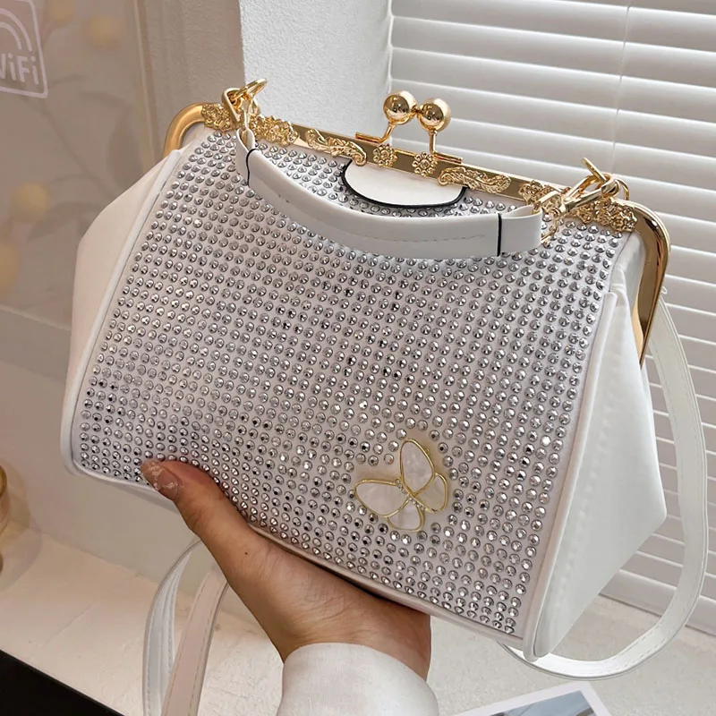 Luxury Women Shining Hot Diamond Shell Clip Evening Clutch Fashion Lady Chain Shoulder Bags Lady Bling Crystal Crossbody Bags