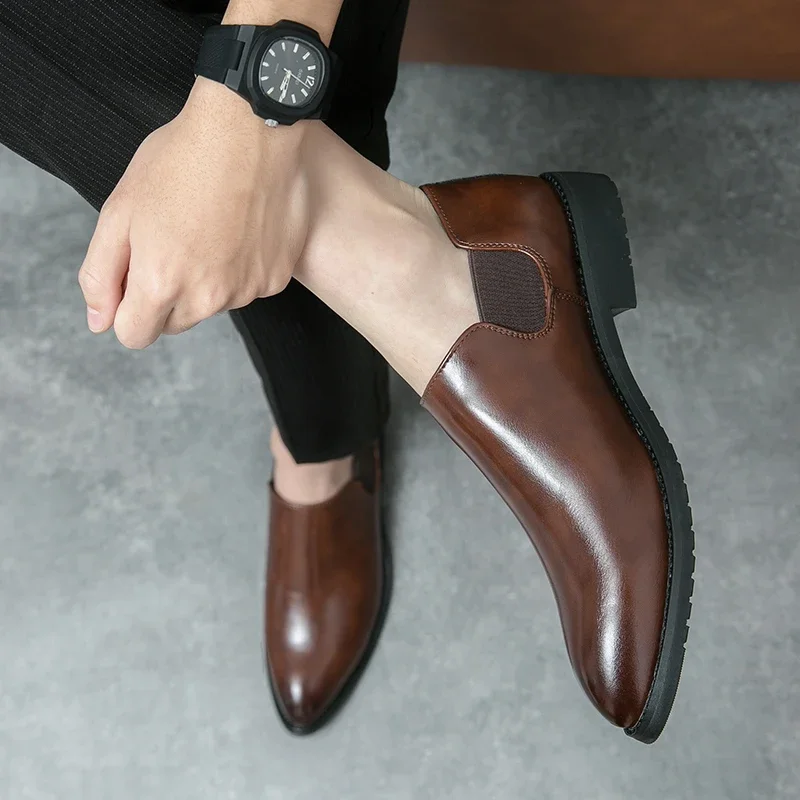 Chaussures d'affaires en cuir à semelles souples pour homme, mocassins à enfiler noirs, décontractés, à la mode, pour le bureau et le mariage, printemps