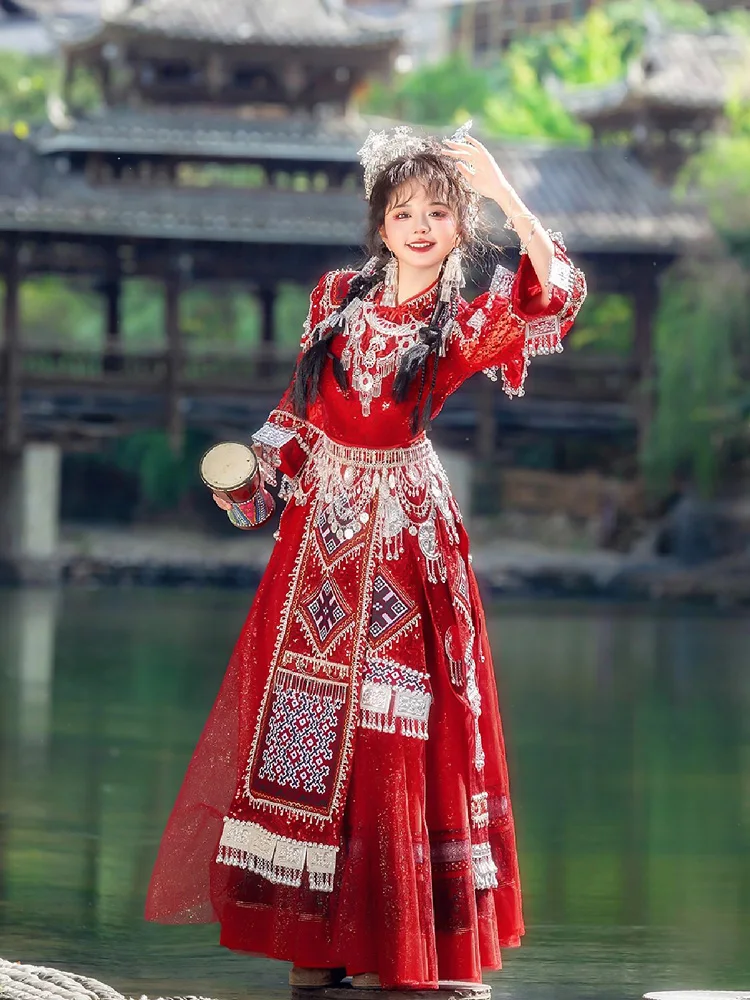 زي Miao-Girl على الطراز العرقي ، قرية Hmong ، تصوير السفر ، أنثى ، Miao ، جديد