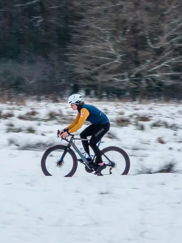 Imagen 2 del producto DAREVIE, chaqueta de ciclismo para hombre, chaquetas de ciclismo profesionales de lana a prueba de viento, ropa de bicicleta transpirable profesional cepillada suave y cálida de manga larga