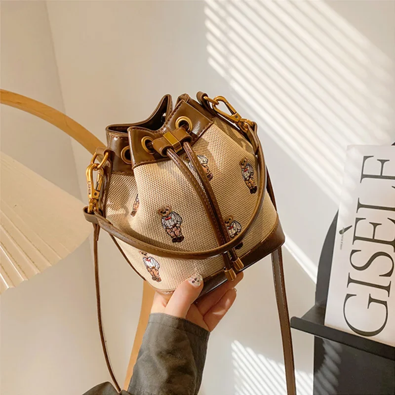 2024 brand Canvas Bucket hand Women\'s Crossbody Messenger Bag High Capacity Handheld Shoulder Armpit Bags Handbags Clutch Purse