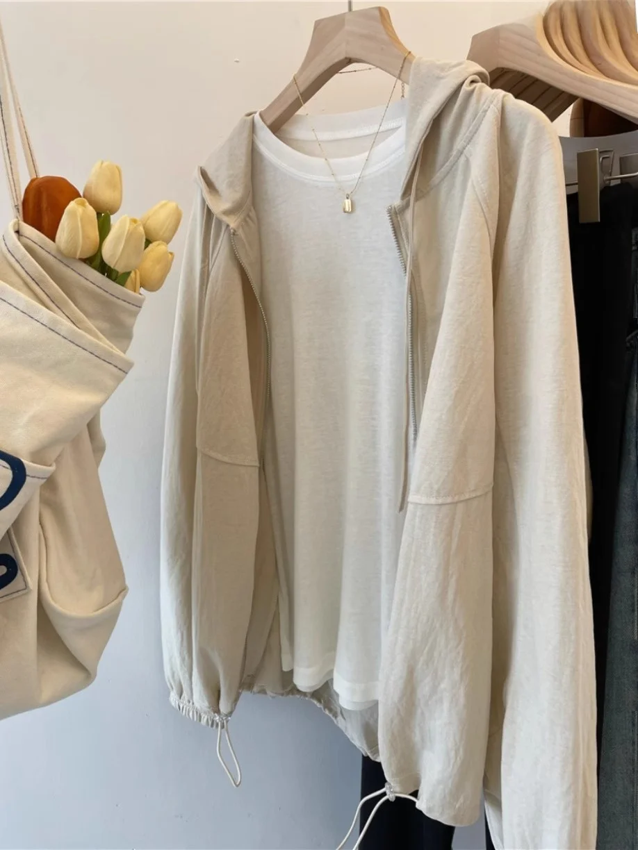 プラスサイズの夏の女性のロングスベフード付き軽量日焼け防止服、ぽっちゃりMMのための薄いカーディガンアウターウェア