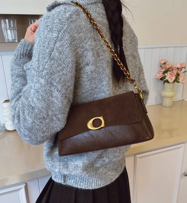 

Нишевая дизайнерская винтажная сумка | Матовая блокировка цветов, новинка A/W 2025 г. для подмышек и стильная женская сумка через плечо