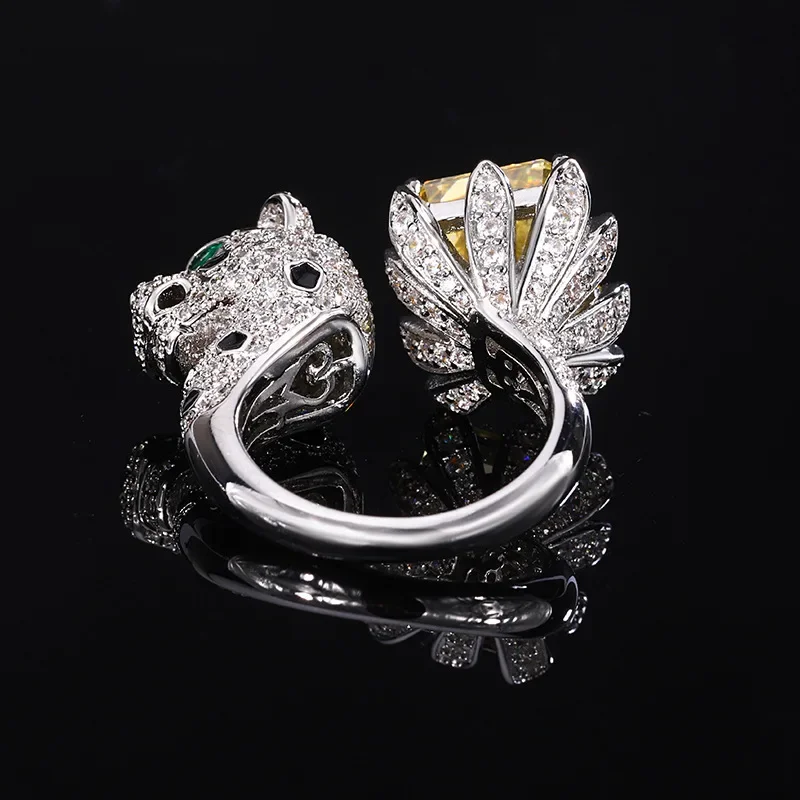 Adjustable Leopard Ring with 10*12mm Crystal 4 Colors Available Yellow Purple Pink Green Ideal for Stylish Women Jewelry Lovers