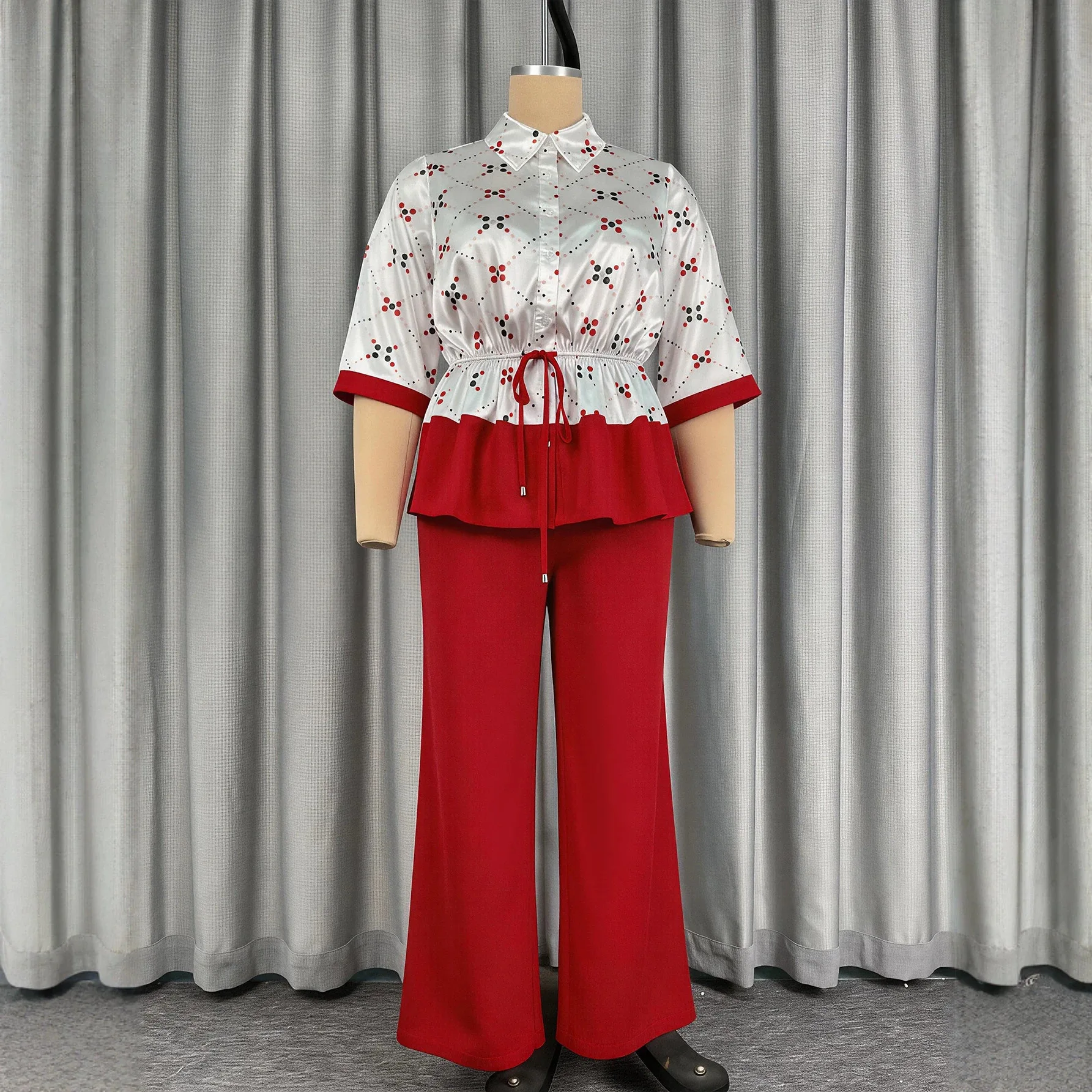 New Printed Random Two-piece Set: Stylish Lady Cloth Outfit With Contrasting Color, Waist-cinching Ruffled Drawstring Top And