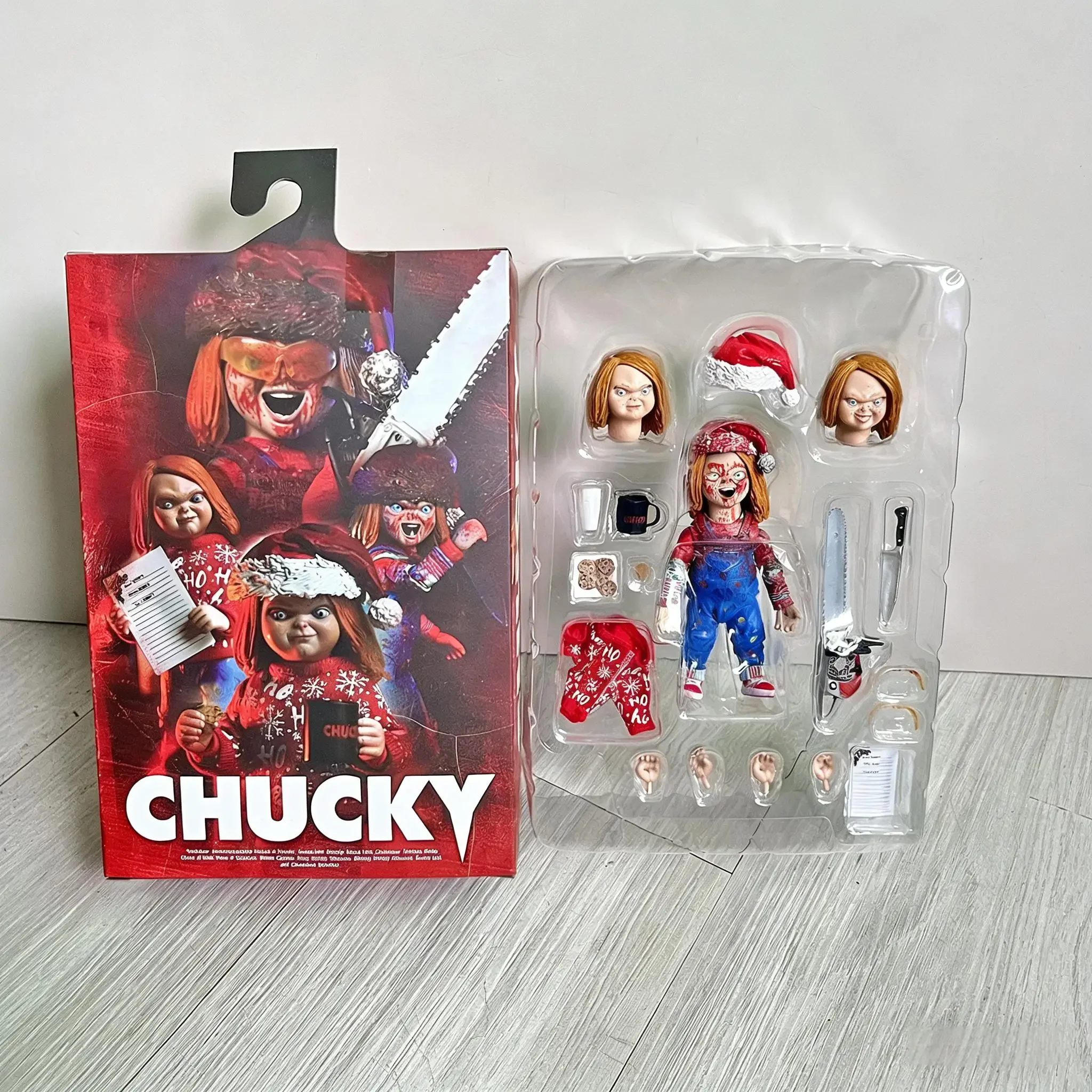 

Фигурка Чаки в рождественском костюме NECA, модель из аниме «Детские игры», игрушки для подарков на Рождество и день рождения