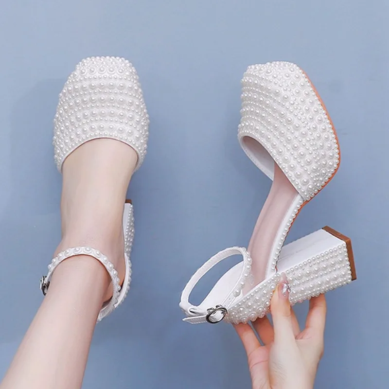 9 سنتيمتر أعلى جودة المرأة الراقية مضخات بلينغ اليد مطرز سميكة جولة تو الصنادل المرأة عالية الكعب أحذية منصة مقاوم للماء