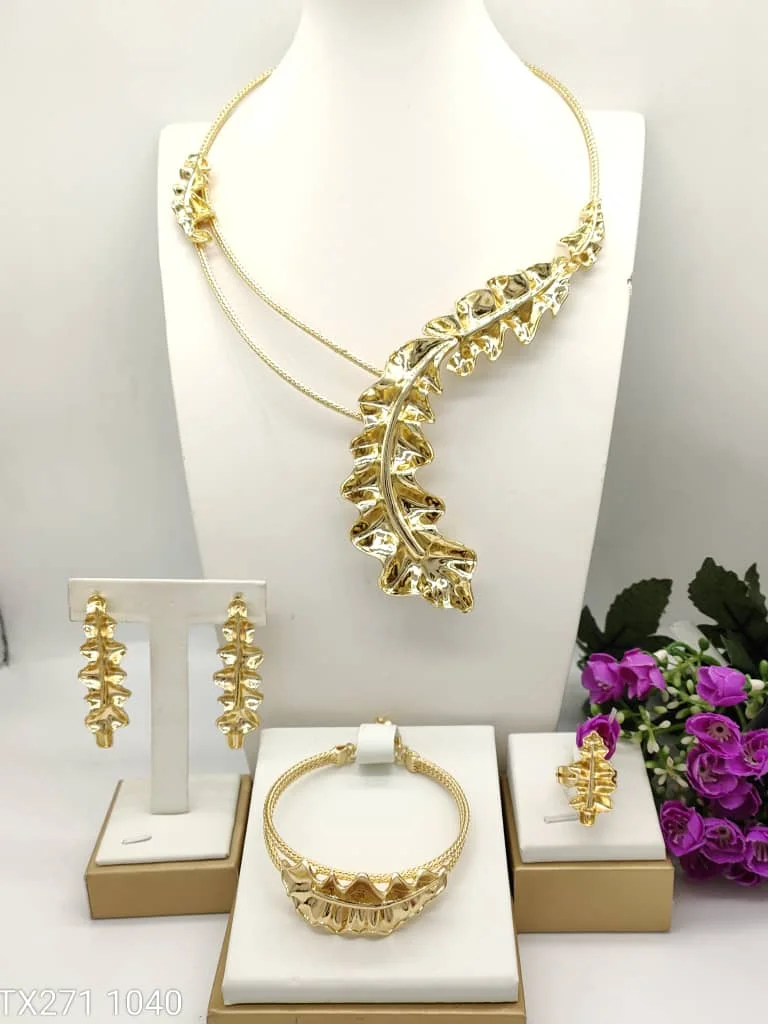 

Dubai Luxury Jewelry Set Woman 18K Gold Plated Necklace Bracelet Ring Earrings Party Wedding Classic Daily Wear Party Gift