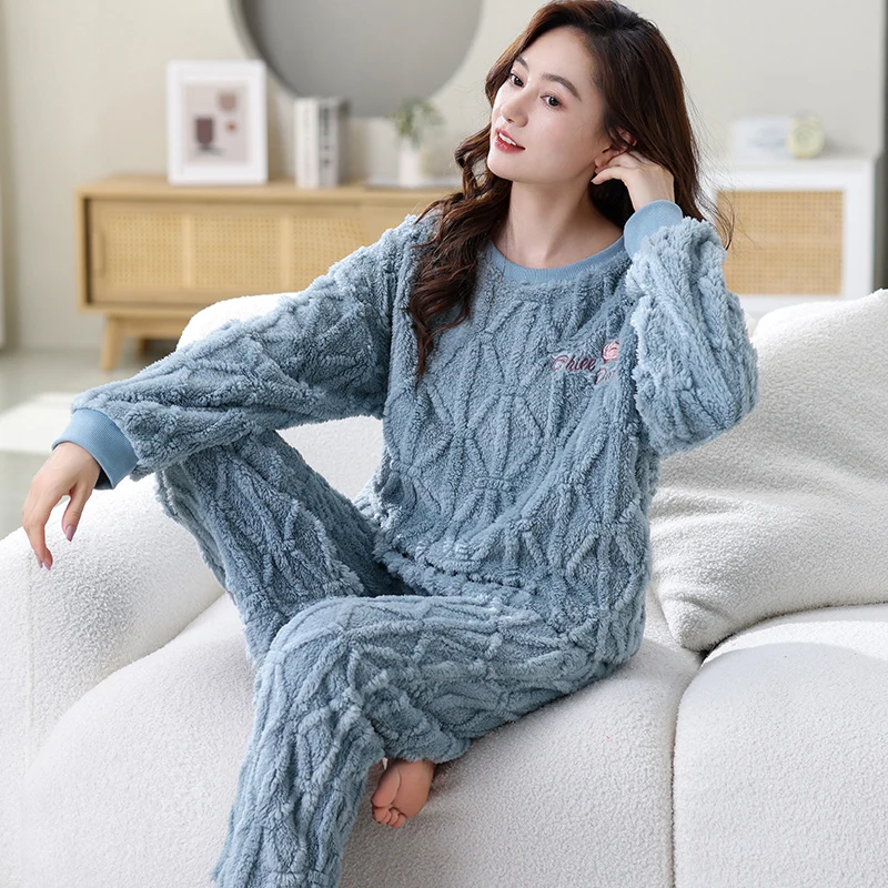 Thick Flannel Women Pajamas Set Autumn Winter Keep Warm Coral Fleece Sleepwear Homewear For Female Peignoir Women Home Clothes