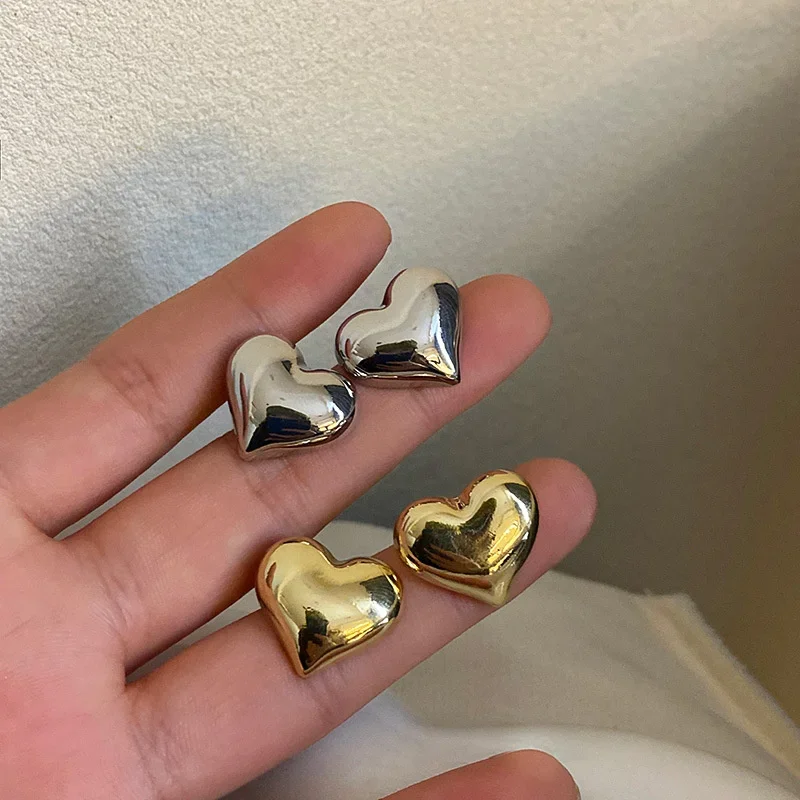 Koreaanse Trend Metalen Hart Stud Oorbellen voor Vrouwen Punk Elegante Minimalistische Gladde Liefde Oordruppels Meisje Partij Sieraden Paar Geschenken