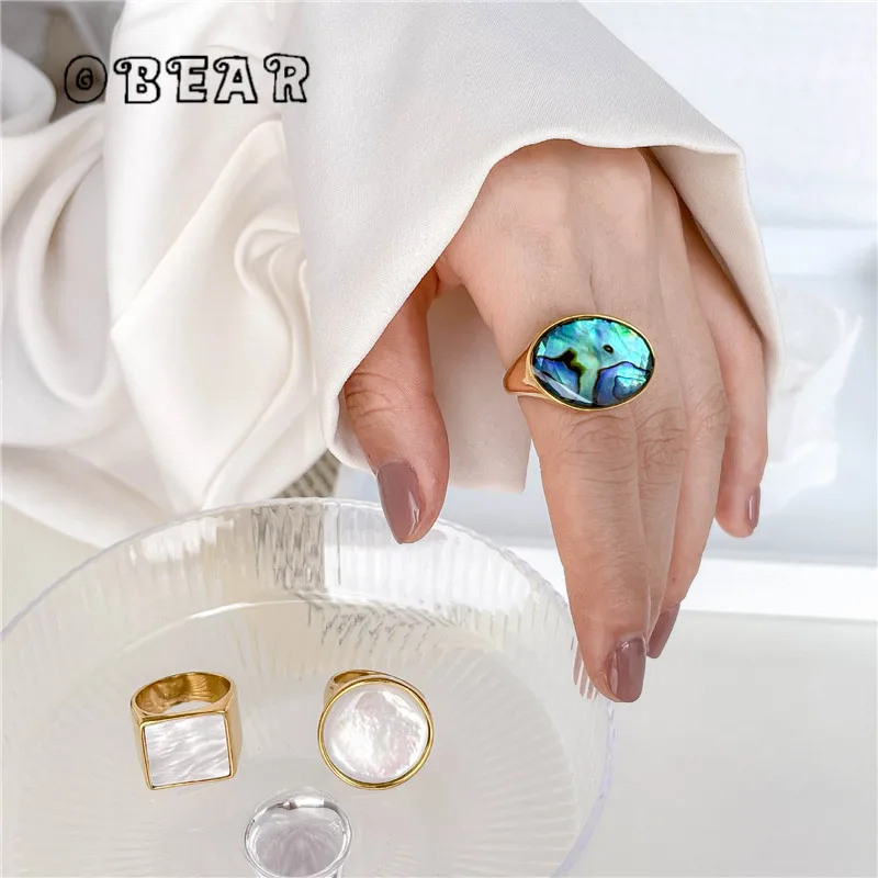 Spanish Natural White Shell Exaggerated Geometric Ring for Women Stainless Steel Plated 18K Gold Inlaid Abalone Shell Jewelry