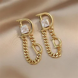 Fashion Brand Jewelry Elegant Letter D Earrings Vintage French Style Tassel Stud Earrings for Women Party Accessories Gifts