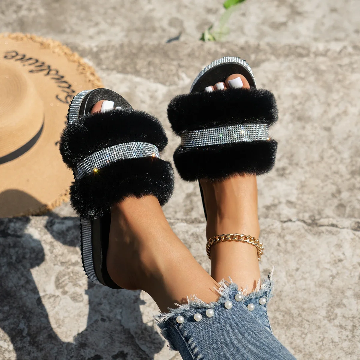 New Women Casual Slippers Fashion Rhinestone Suede Platform Flats Outdoor Comfortable Solid Color Indoor Slippers Chinelo Nuvem