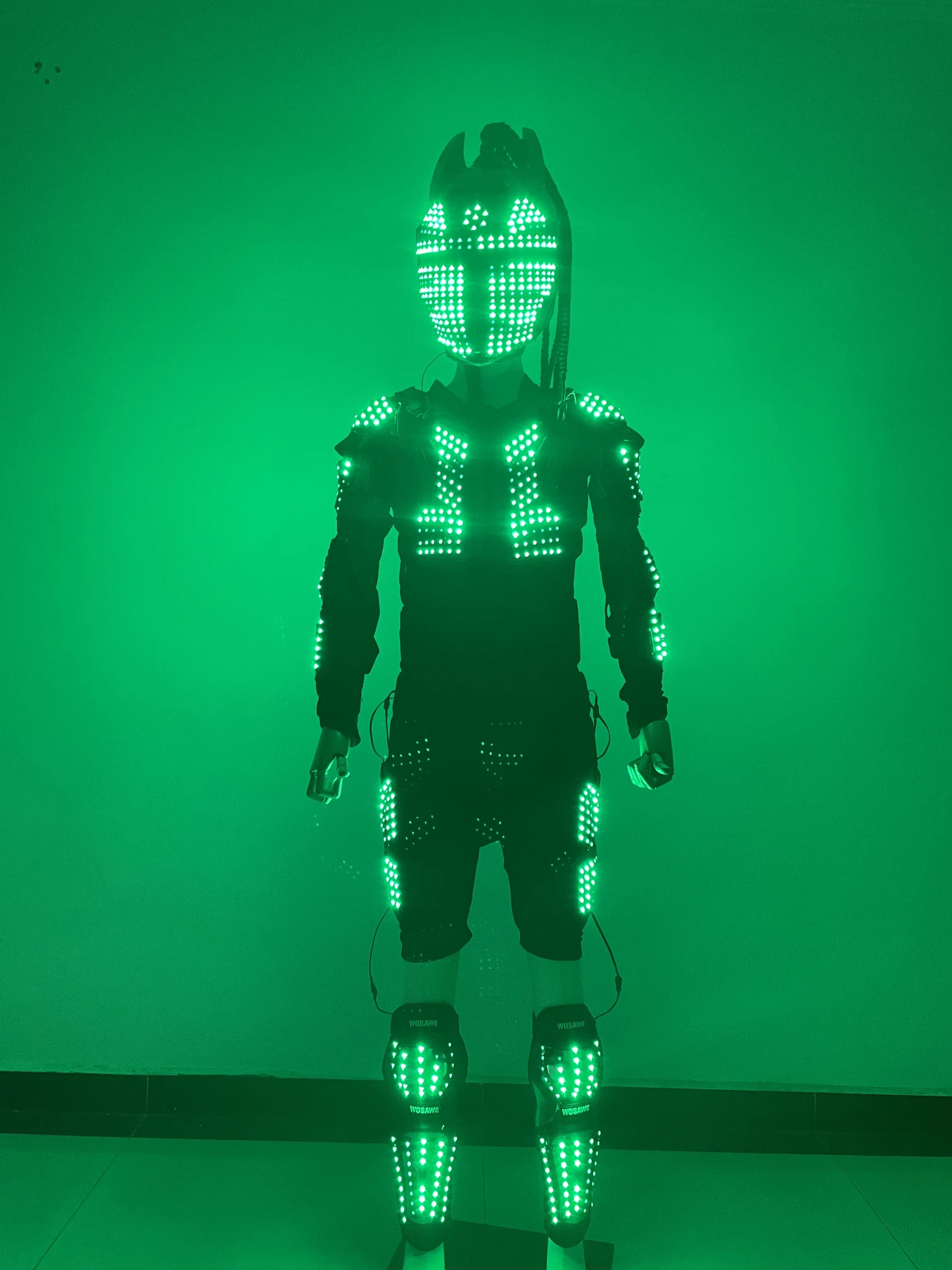 

Led Luminous Robot Suit RGB Colorful Helmet Light Performance Stage Costume For Man