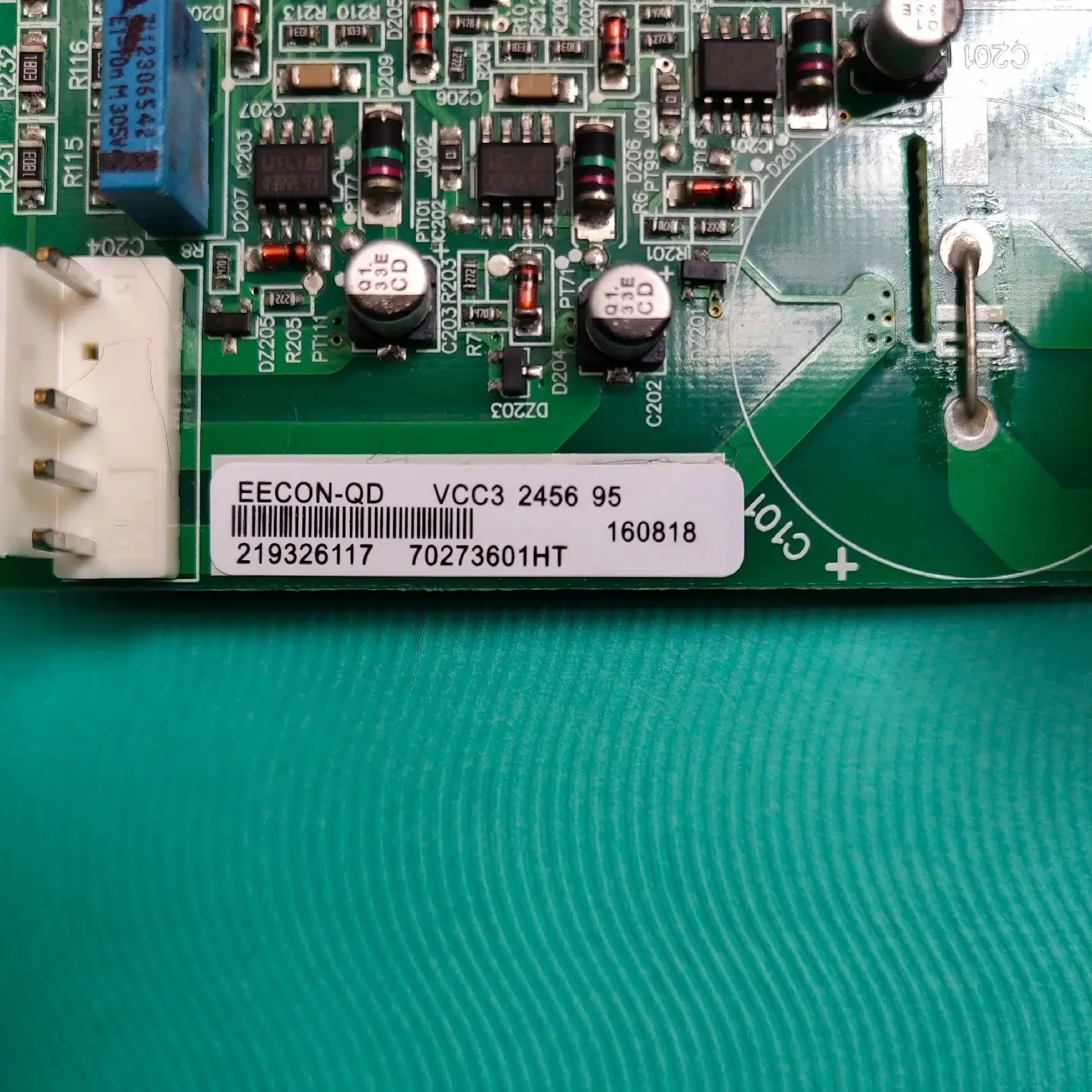 Applicable to Haier refrigerator frequency conversion board eecon-qd vcc3 2456 95 control drive board 0193525078