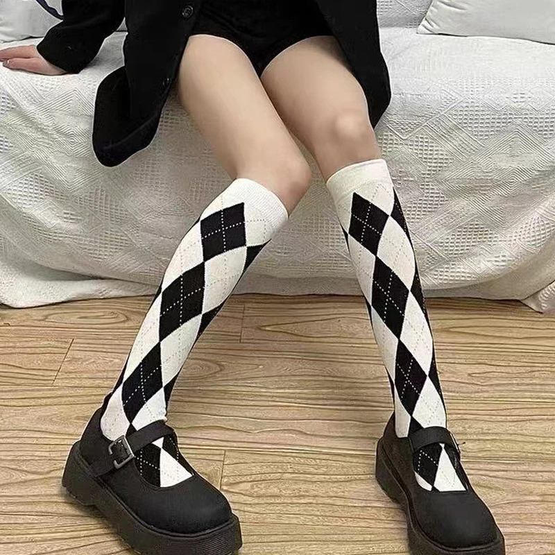 Women Stockings Cotton Diamond Warm Below Knee Ladies Girls Street Fashion Young Casual Knee Long Crew Socks student Harajuku