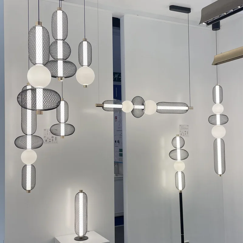 

Modern luxury single head chandelier, iron body, glass luster, height adjustable for bar, coffee shop