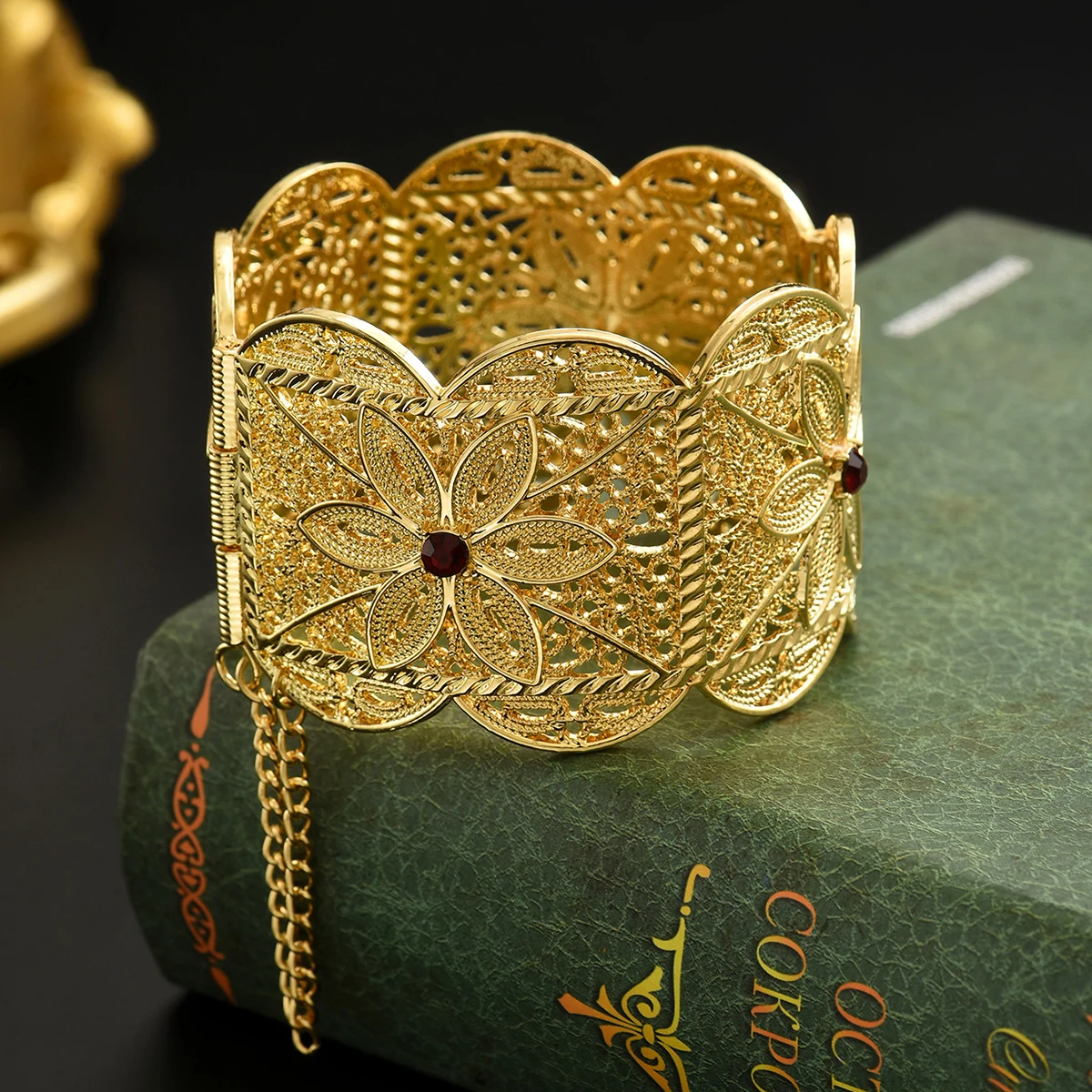 Arabian Ethnic Style Metal Gold-Plated Hollowed-Out Flower-Shaped Handcrafted Bracelet With Exquisite Detailing