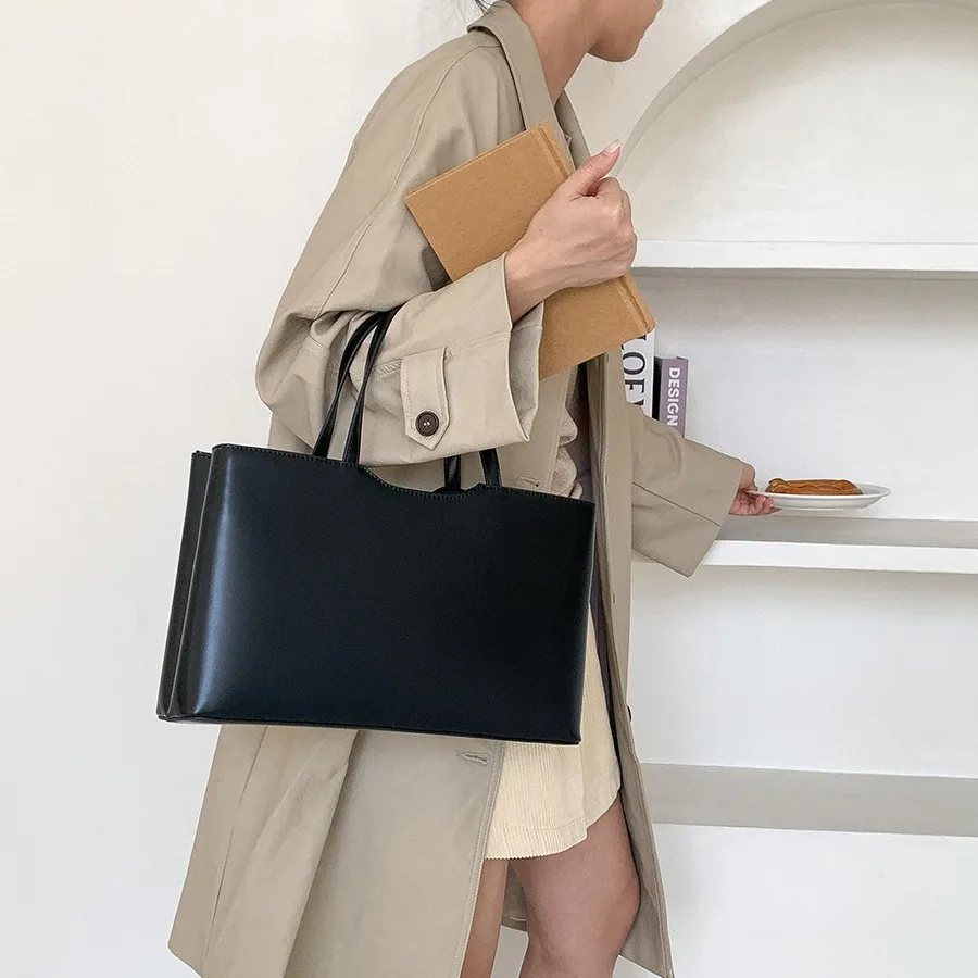Korean Ins Style Large PU Tote Bag for Women, Minimalist Pure Color Handbag, Spacious Commuter Shoulder Bag with Zipper Pocket