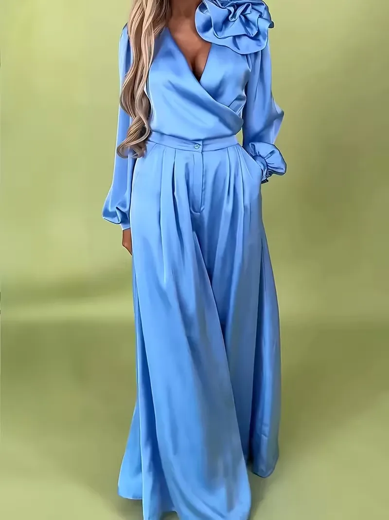 ชุดสูทผู้หญิง เสื้อท่อนบนลายดอกไม้ริบบิ้นสีชมพู 3 มิติสุดเซ็กซี่ และกางเกงเอวสูง