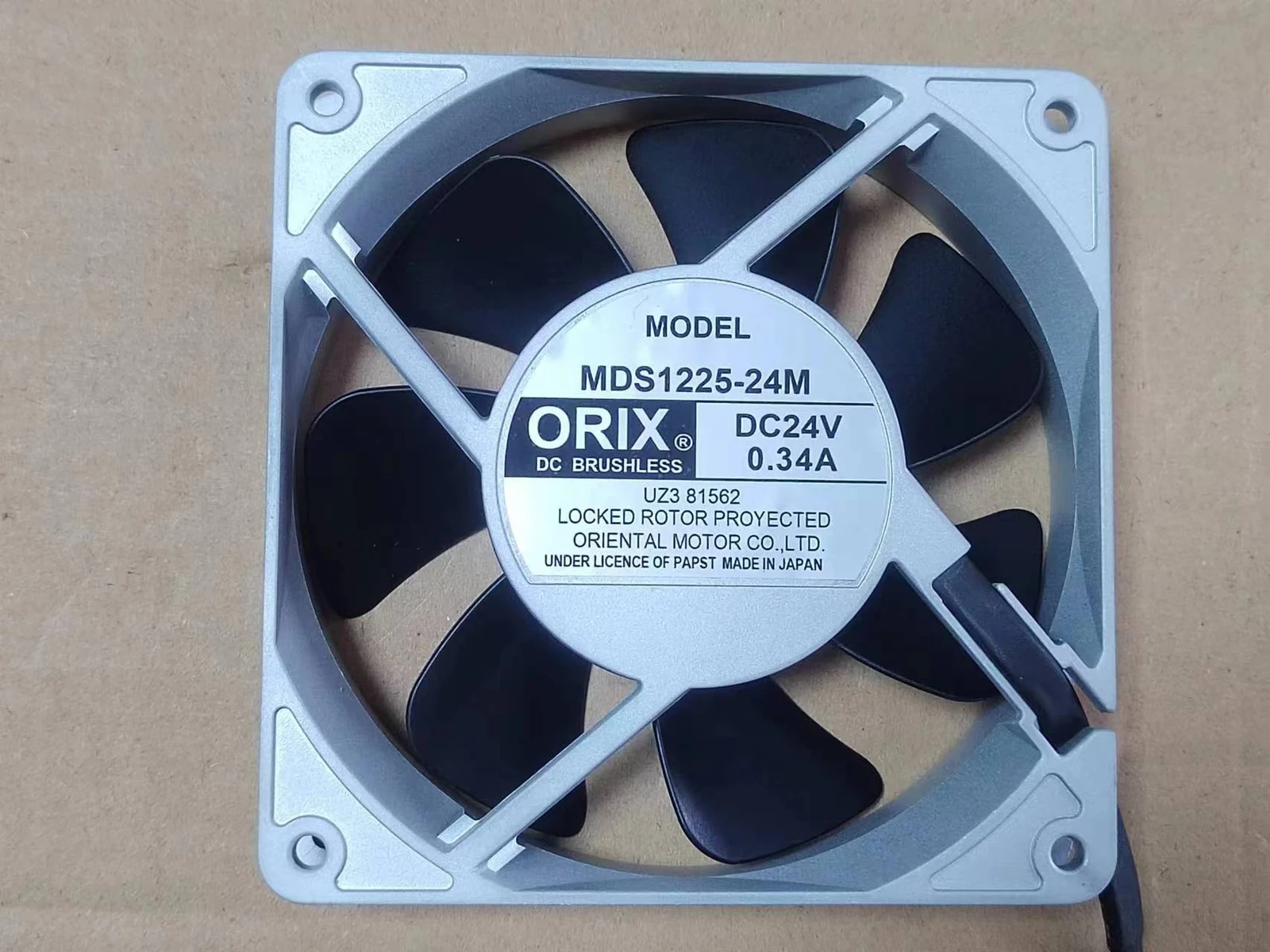 

ДЛЯ ORIX MDS1225-24M DC24V 0,34A 12025 120 мм охлаждающий вентилятор 4PIN
