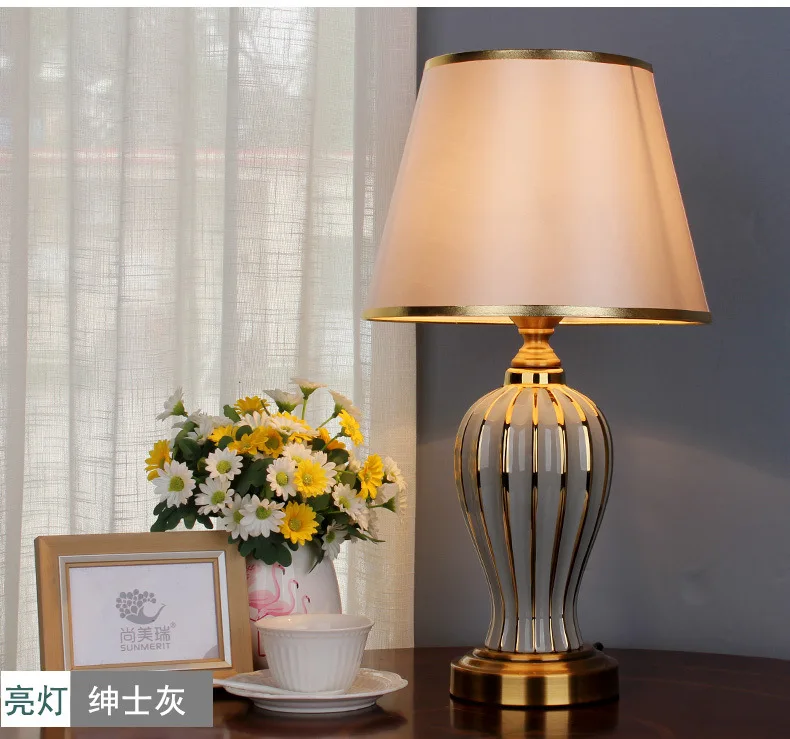 

Light luxury desk lamp ceramic new bedside lamp Nordic American ins bedroom modern simple bedside table lamp orange green