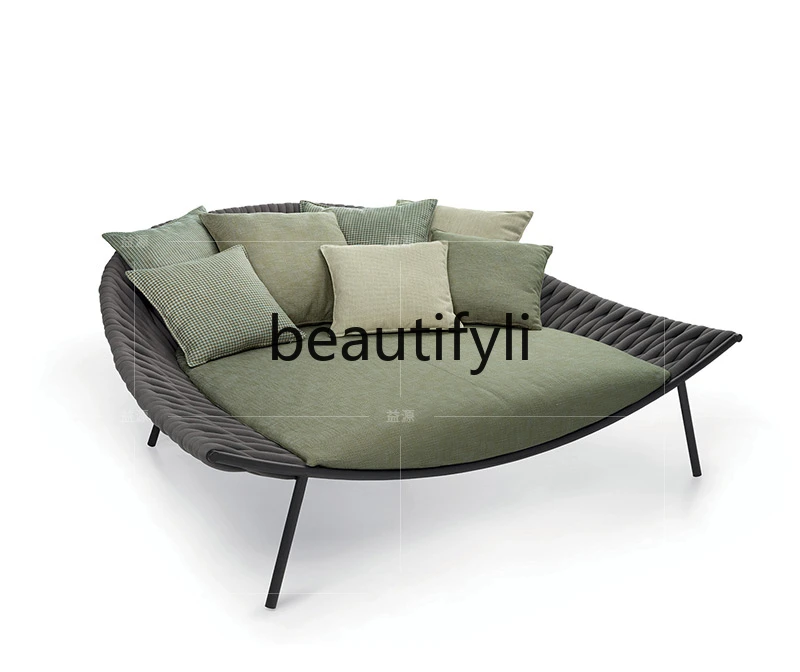 

Outdoor Lounging Balcony Round Bed Pool Villa Garden Lounger Terrace Outdoor Leisure Designer Creative Leisure Bed