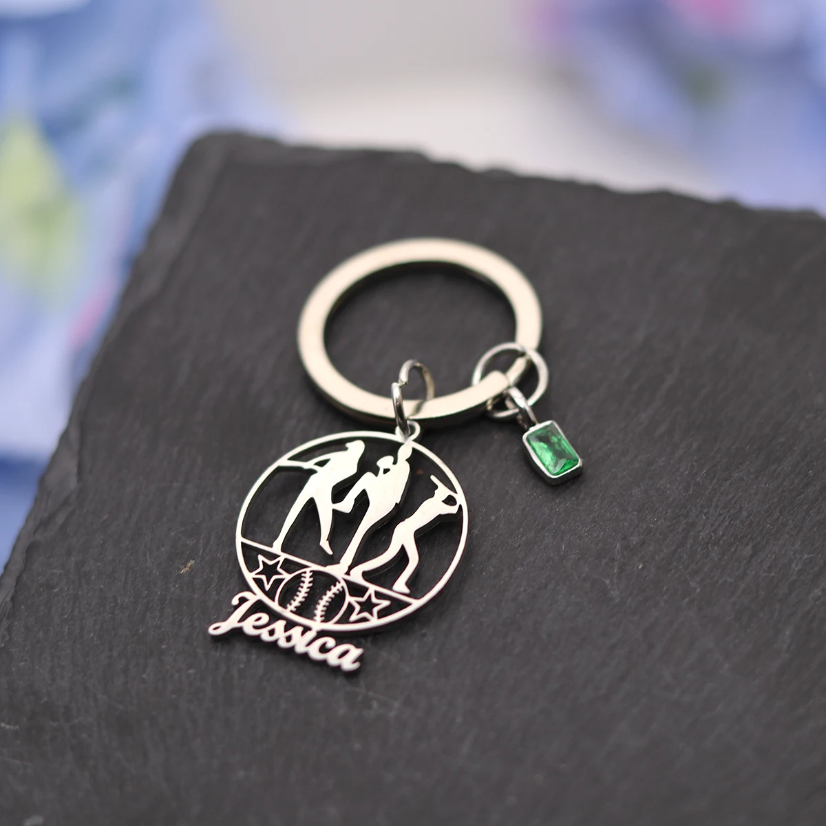 Descubre la Colección de Llaveros Personalizados de Desera: Elegancia y Personalización en Cada Detalle