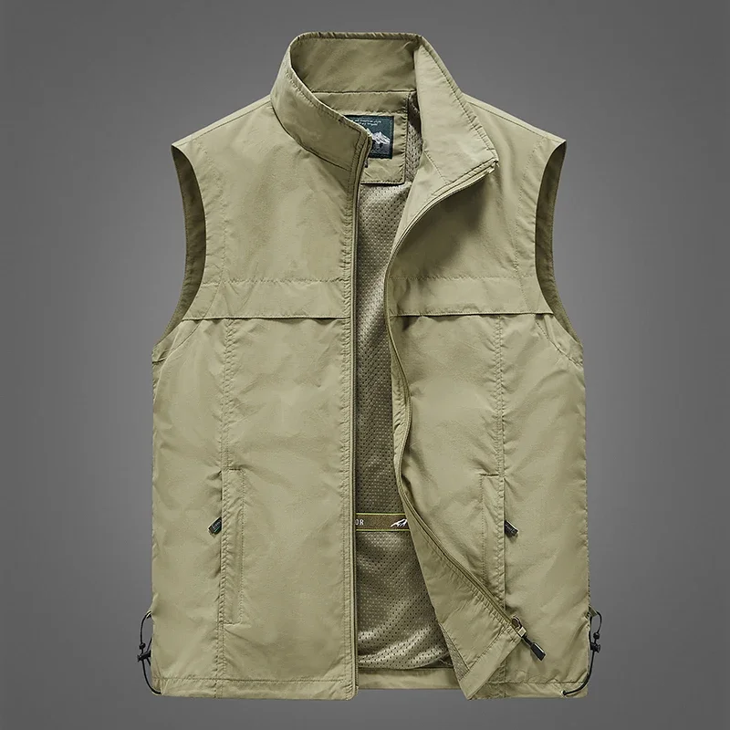 

2024 Spring New Men Waistcoat Outdoor Leisure Vest Young Middle-aged Photography Fishing Casual Vest Jacket Fishing Wear