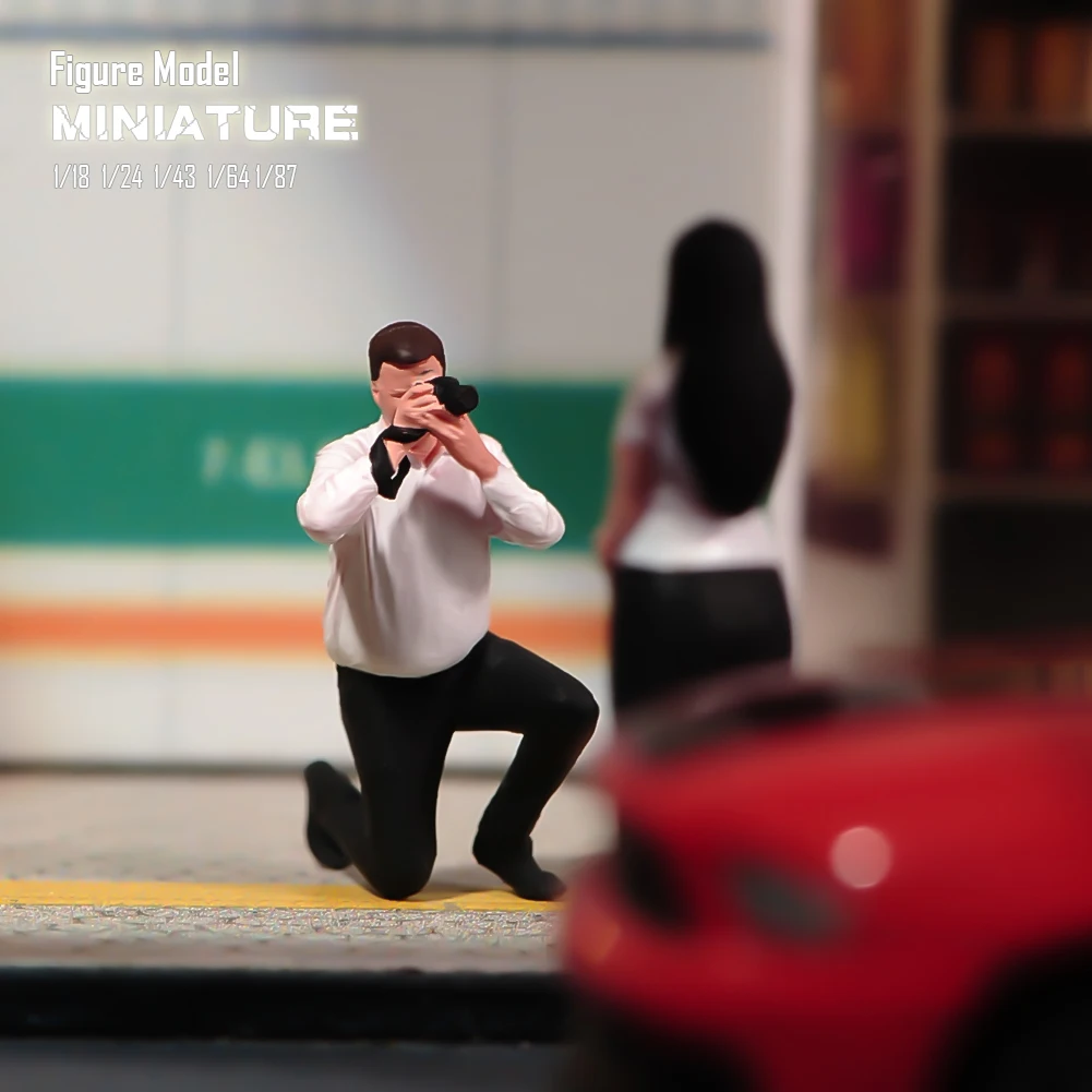 1/87 1/64 1/43 1/24 1/18 Anime Characters A Photographer And His model Scene Figure Model Miniature Dolls Toy For Collection