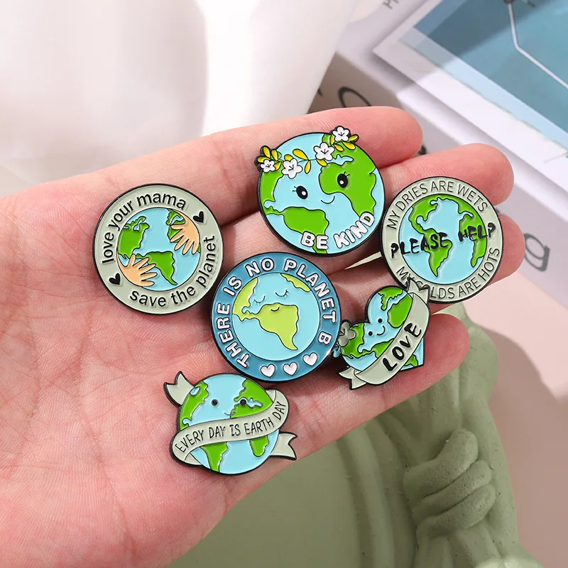 Green Enamel Pin Heart Help Star Planet Letter Alloy Cartoon Brooch Love Save Earth Day Baked Globe Badge Protect Environmental