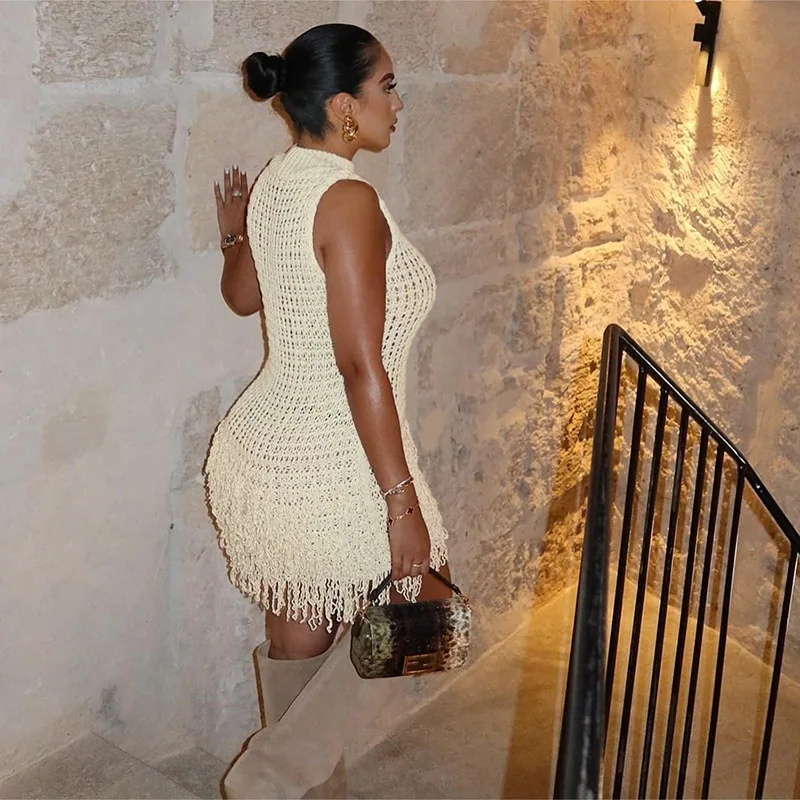 فستان نسائي صيفي من Three Sisters بلون سادة مثير بخصر عالٍ بدون أكمام وشرابة مقطوعة بقصة ضيقة فستان أنيق مرقع