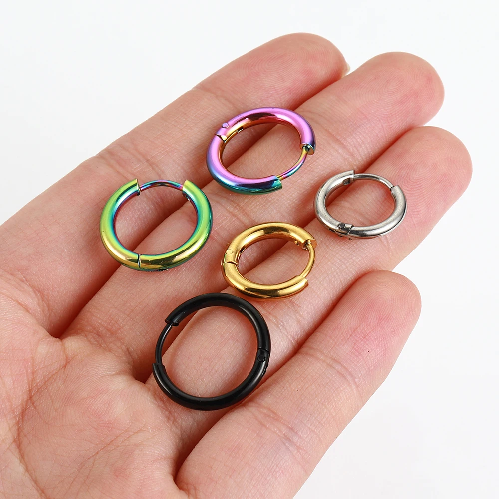 Pendientes de aro de acero inoxidable para hombre y mujer, aretes de 2,0mm y 2,5mm, Color dorado, negro, círculo redondo, venta al por mayor, 10