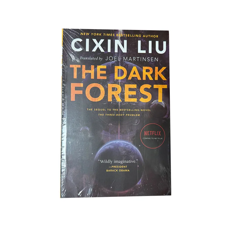 1 كتاب النسخة الإنجليزية من ثلاثية ليو سيكسين "الجسم الثلاثة" هي كتاب الرواية الإنجليزية للخيال العلمي