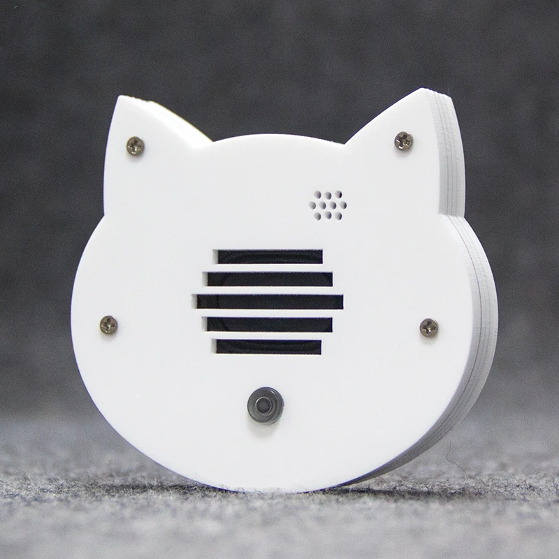 جهاز التحكم عن بعد الصوتي، طاقة الكمبيوتر على زر الطاقة للكمبيوتر المكتبي، مفتاح طاقة سطح المكتب الخارجي للقطط