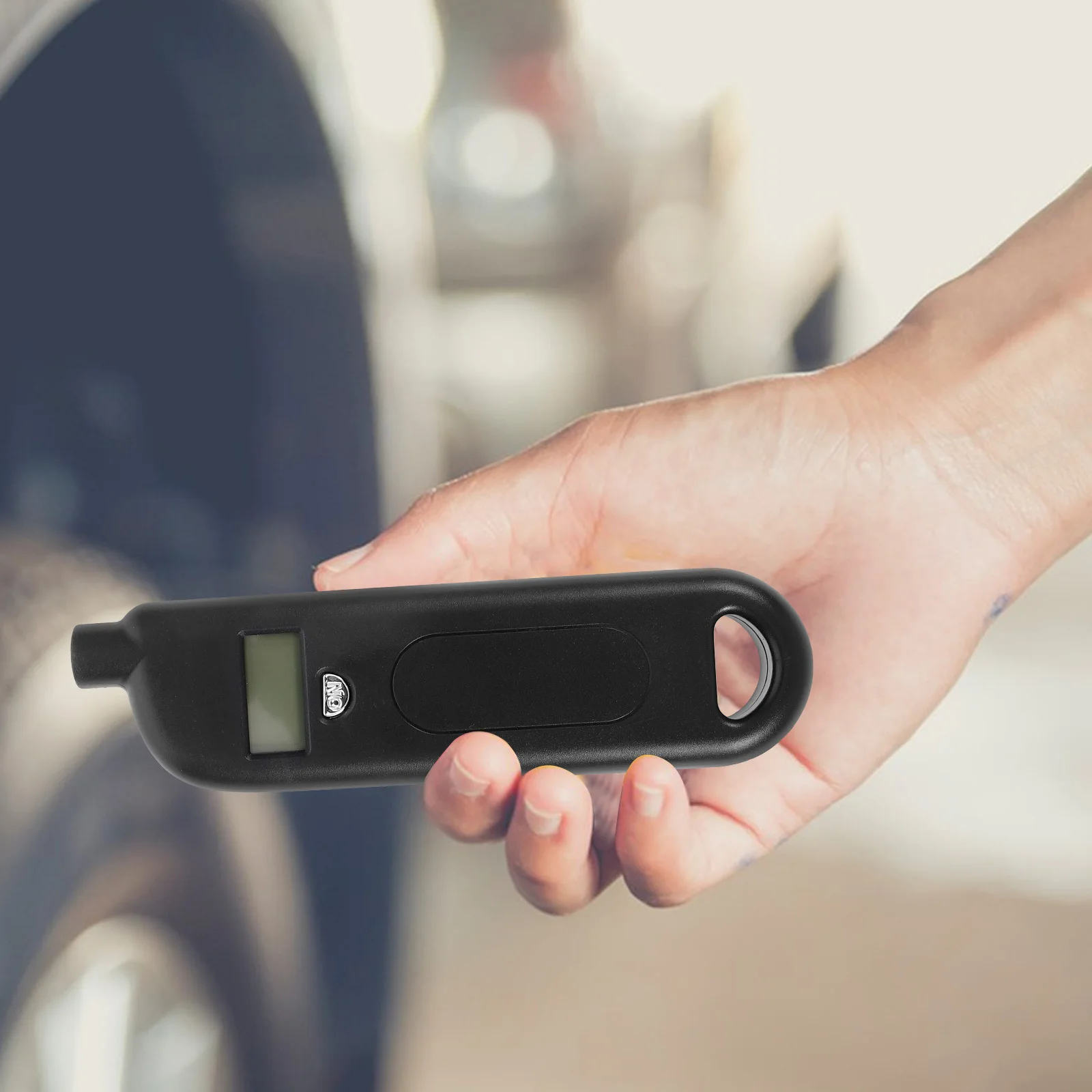 

Высокоточный цифровой манометр в шинах с электронным дисплеем, тестер давления в автомобильных шинах, портативный монитор в реальном времени