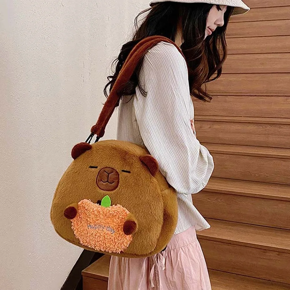 لطيف أفخم كابيبارا Daypack لينة سميكة كابيبارا حقيبة كتف الأشرطة قابل للتعديل المطرزة عروسة كارتون على ظهره المرأة