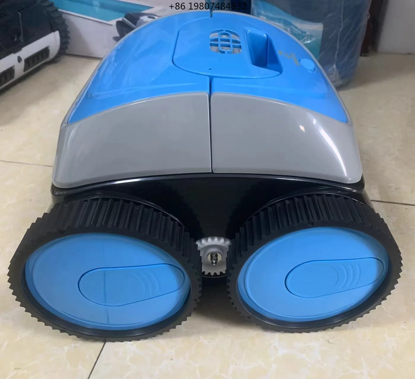 Fish Pond Automatic Cleaning Equipment Intelligent Wireless Dirt Suction Robot for Swimming Pool and