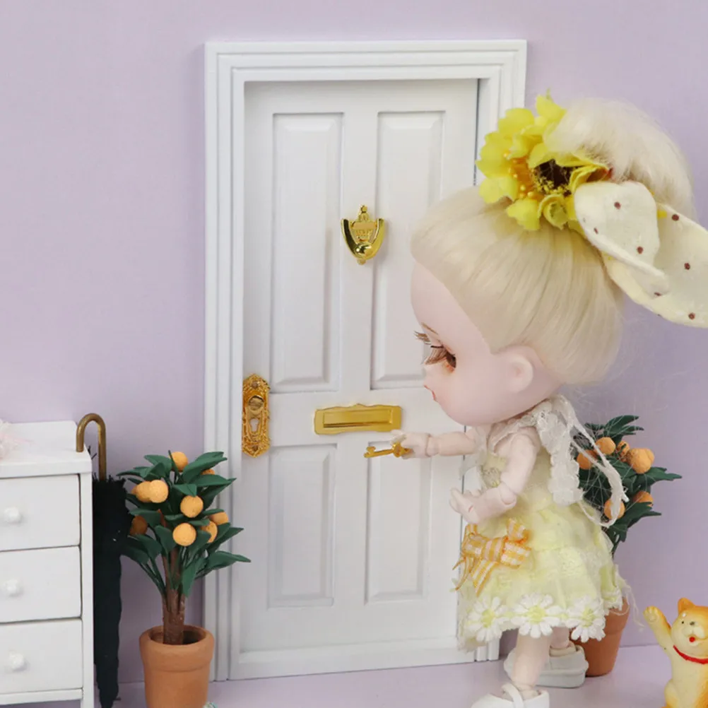 

1 шт. миниатюрная деревянная дверца с четырьмя панелями из экологически чистого прочного материала для проектов ручной работы, выпускных работ и декоративных миниатюрных дверей