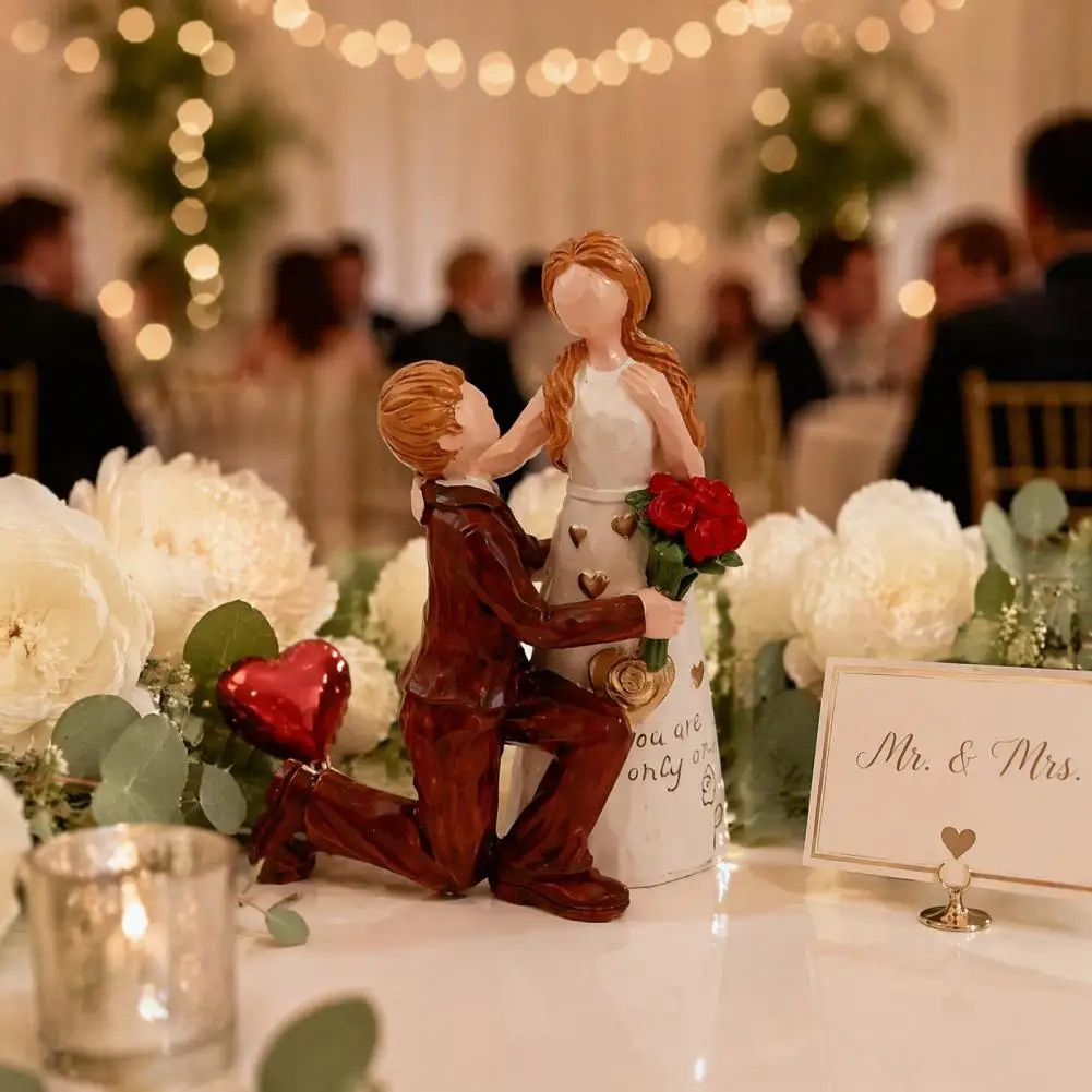 Tabletop Proposal Figurines Unique Gifts for Partner on Anniversary Faceless Wedding Couple Figurine Resin Sculpture Anniversary